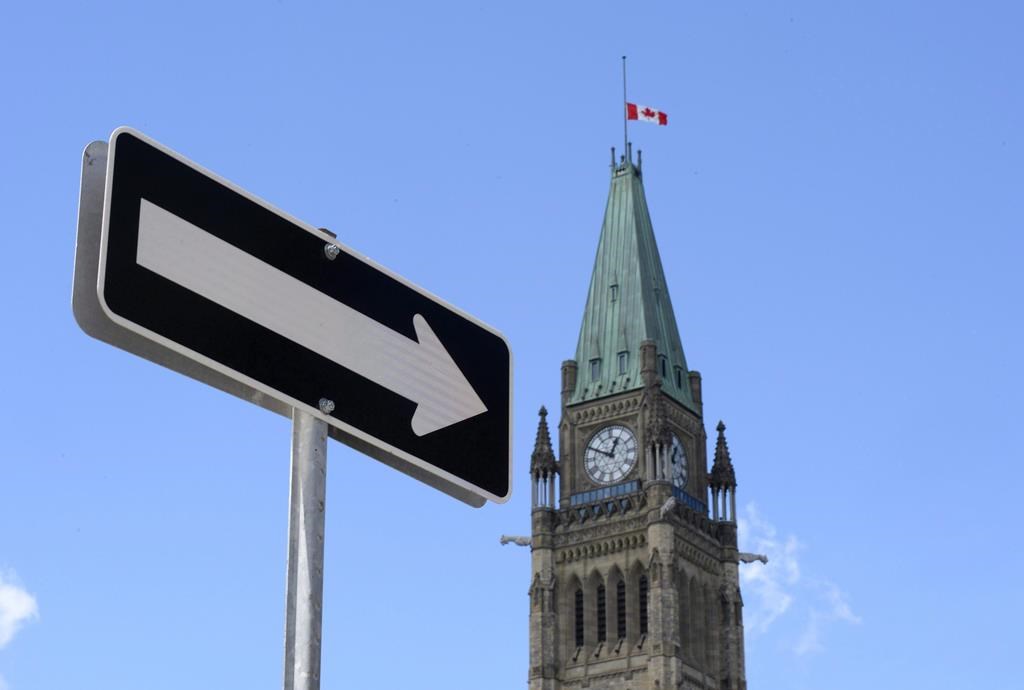 Ottawa affiche un surplus de 5,3 milliards $ pour les deux premiers mois de 2022-23