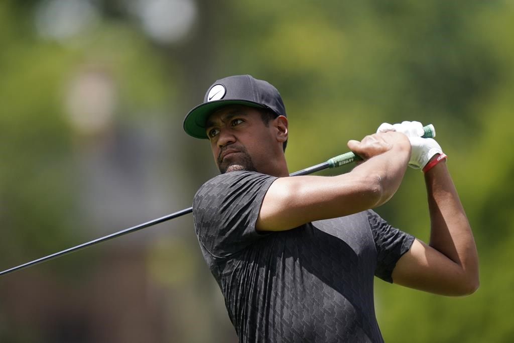 Le Canadien Taylor Pendrith et Tony Finau se partagent la tête à Detroit