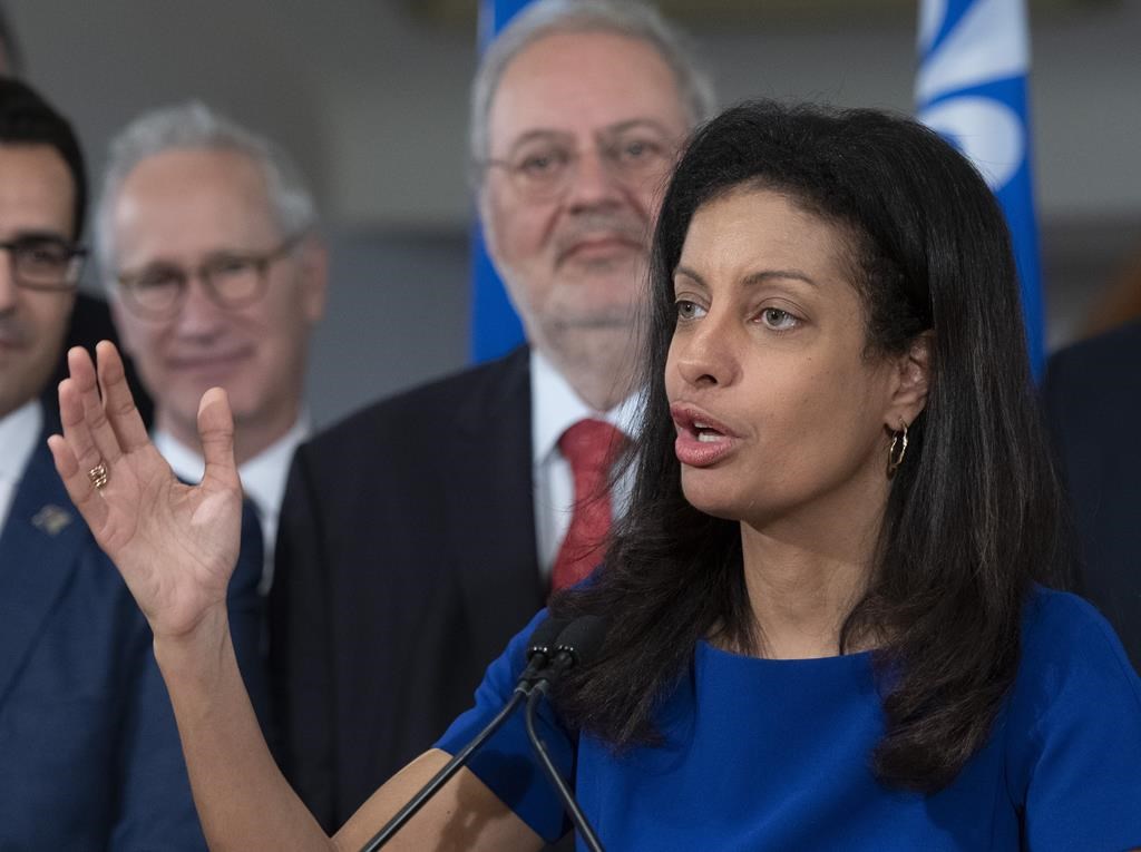 Recrutement de candidats pour l'élection 2022: le PLQ et le PQ traînent de la patte