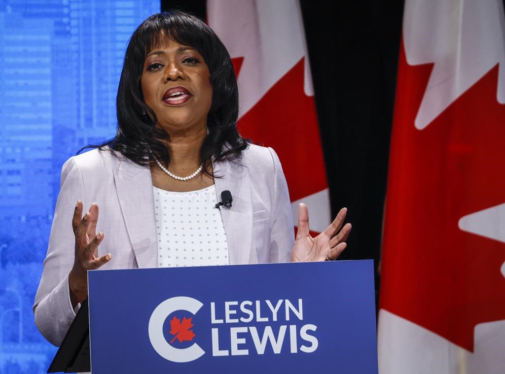 Comme Pierre Poilievre, la candidate Leslyn Lewis ne participera pas au dernier débat