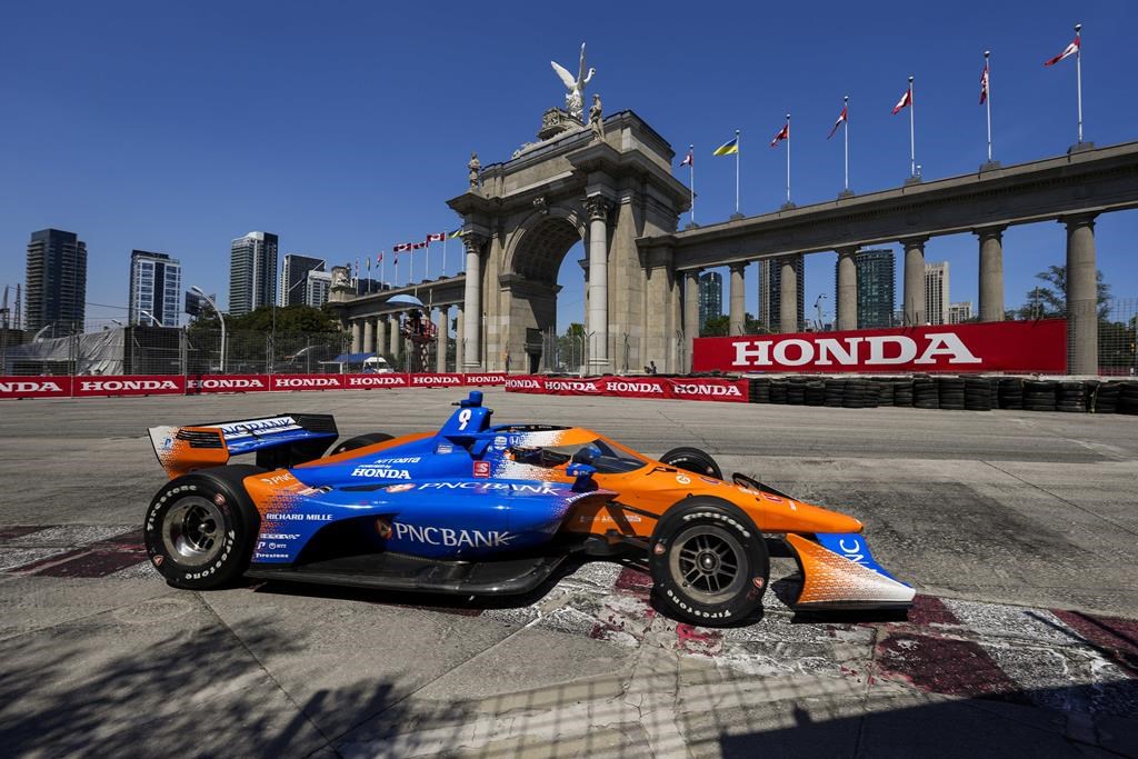 Scott Dixon remporte l'Indy de Toronto pour une quatrième fois en carrière