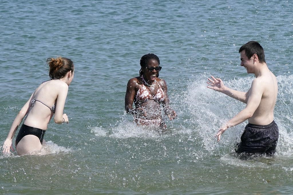 Sud-ouest du Québec et est de l'Ontario: avertissements de chaleur émis mardi matin