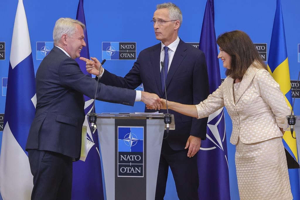 Les alliés de l'OTAN signent les protocoles d'adhésion de la Suède et de la Finlande