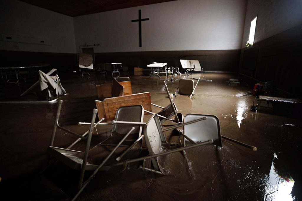 Inondations en Virginie: les secouristes cherchent 17 personnes portées disparues