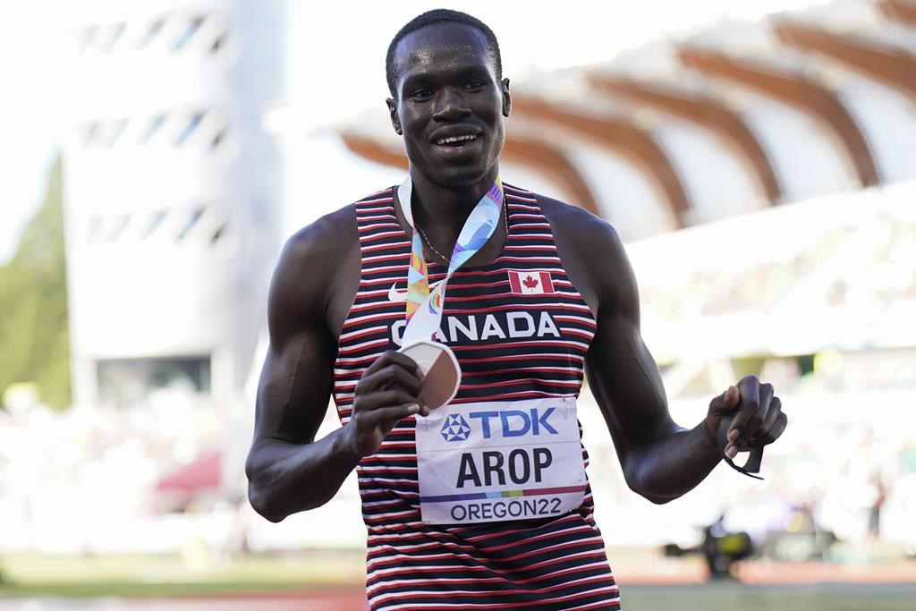 Le Canadien Marco Arop obtient le bronze à l'épreuve du 800 mètres