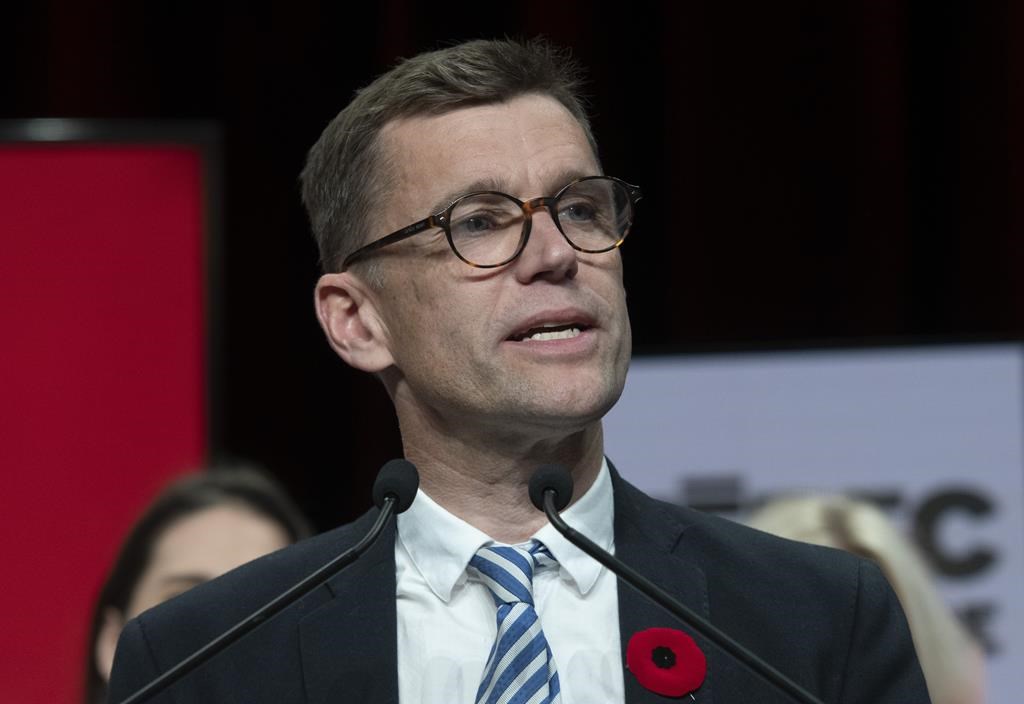 Le maire de Québec Bruno Marchand contracte la COVID et ne pourra accueillir le pape