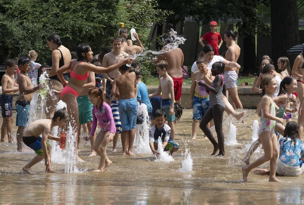 Avertissements de chaleur au pays: près de 40 degrés avec l'humidex à Montréal