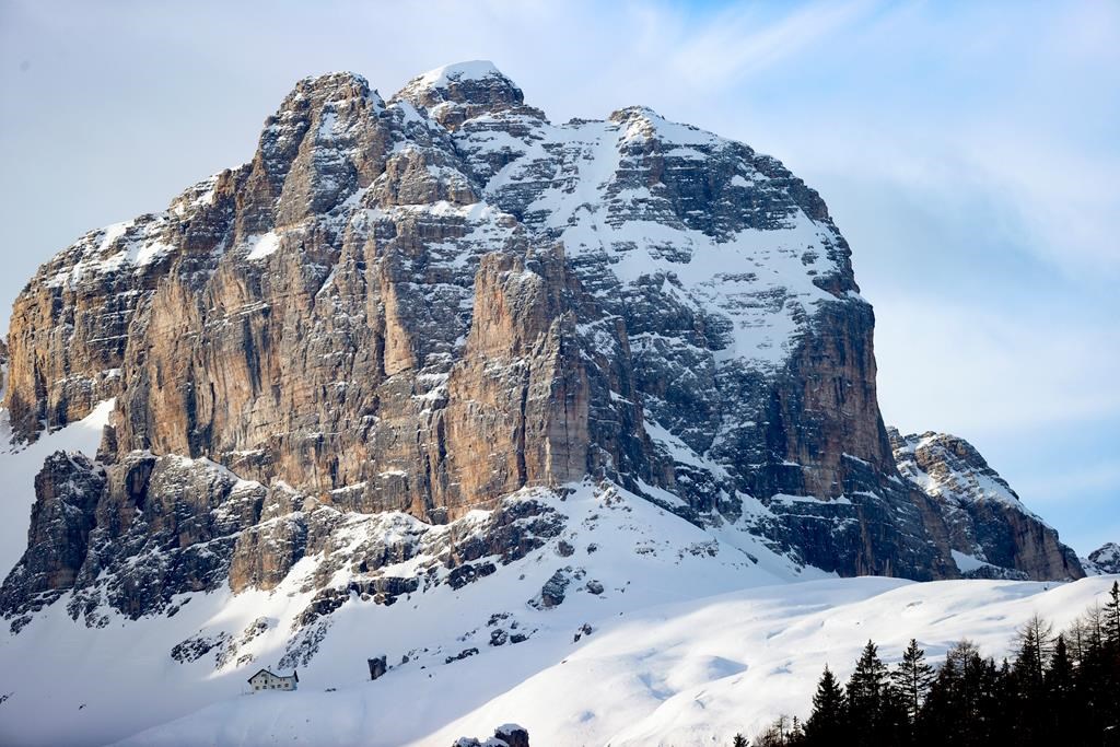 Cinq morts après l’effondrement d’un glacier dans les Dolomites italiennes