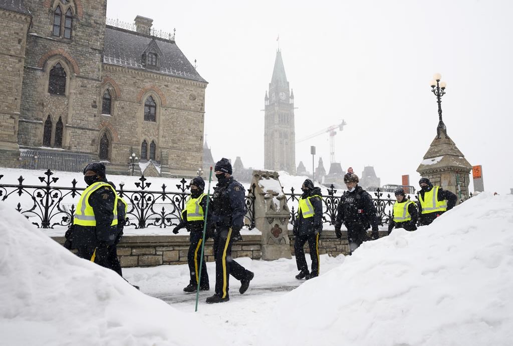 Loi sur les mesures d'urgence: des audiences publiques le mois prochain