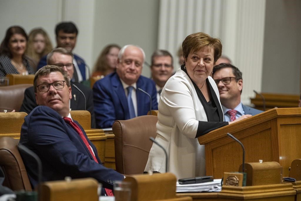 Saskatchewan: budget équilibré et chèques de 500 $ aux résidents cet automne