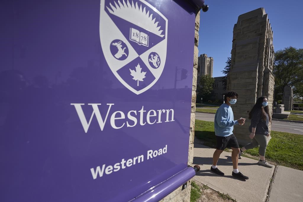 L'obligation vaccinale de l'Université Western suscite certaines inquiétudes