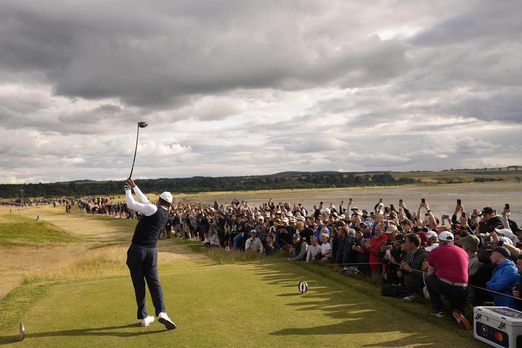Tiger Woods rencontrerait les meilleurs joueurs au monde pour parler contre le circuit LIV