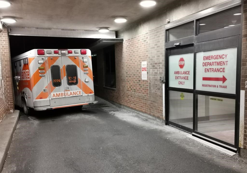 La ministre de la Santé en Ontario n'exclut pas d'emblée une privatisation