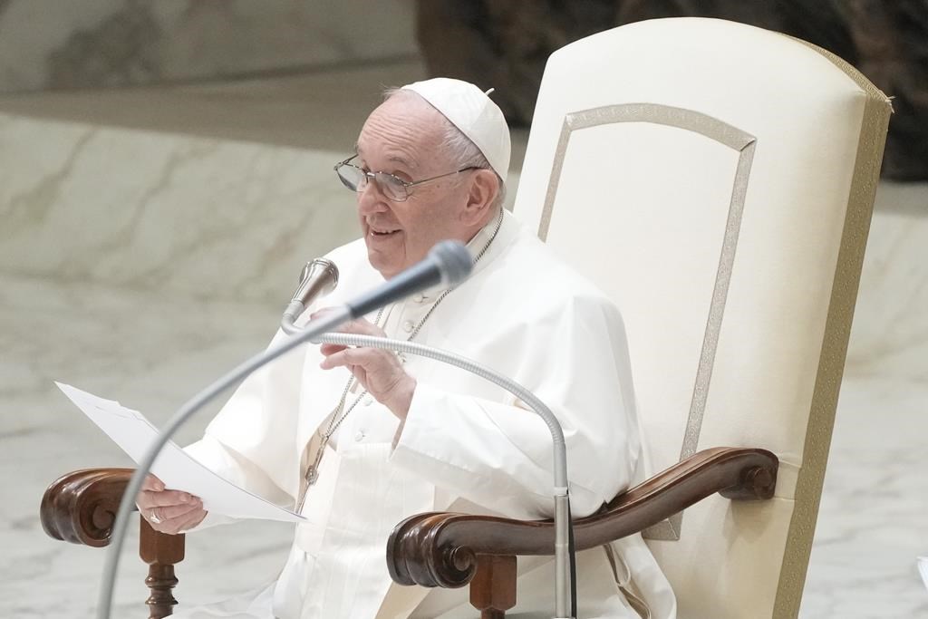 Revenant sur son voyage, le pape dit avoir ressenti toute la douleur des Autochtones