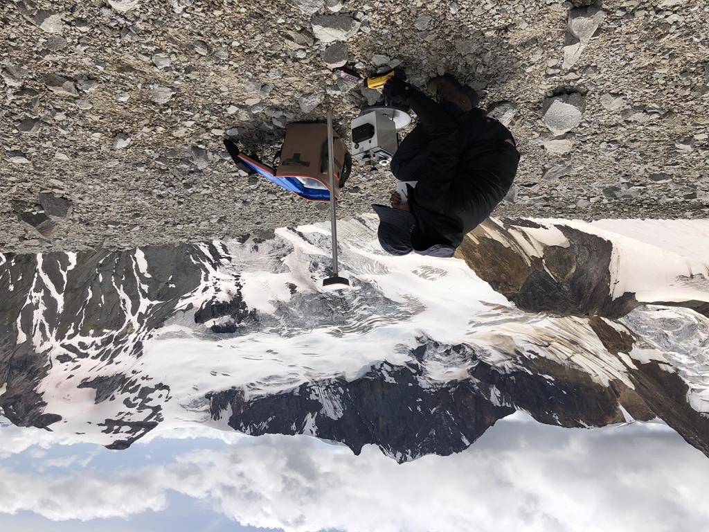 Des scientifiques de Colombie-Britannique cartographieront la chaleur d'un volcan