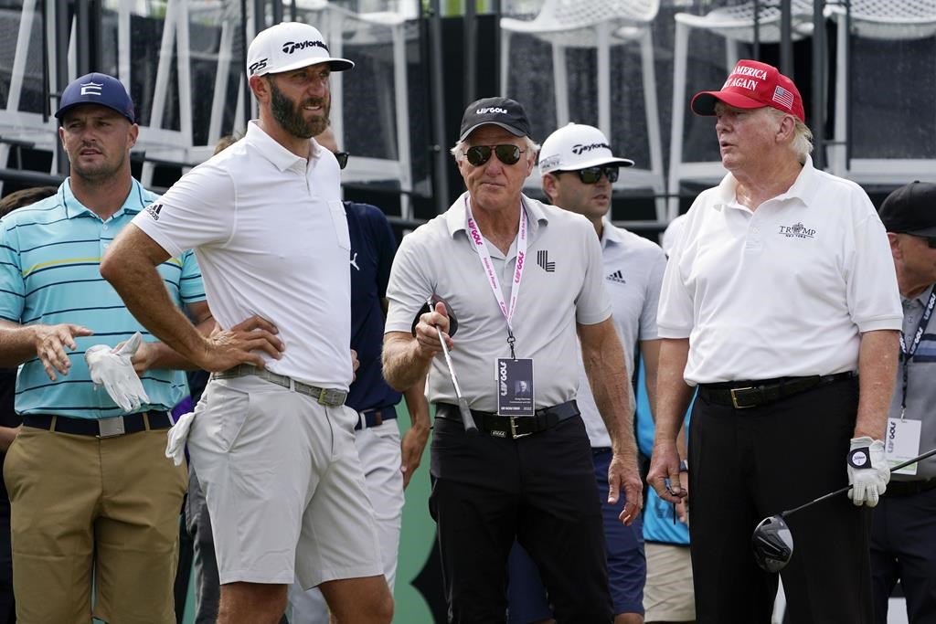 LIV: Phil Mickelson et d'autres golfeurs suspendus poursuivent la PGA
