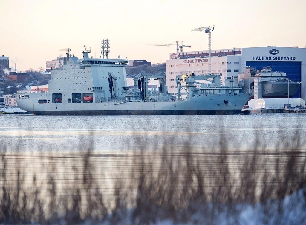 Ottawa dépense 187 M$ de plus pour la location d'un navire à la Davie