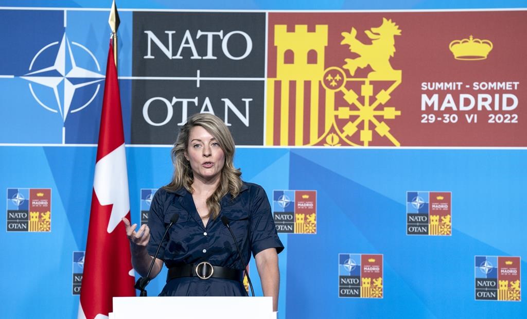 Le Canada impose de nouvelles sanctions contre la Russie