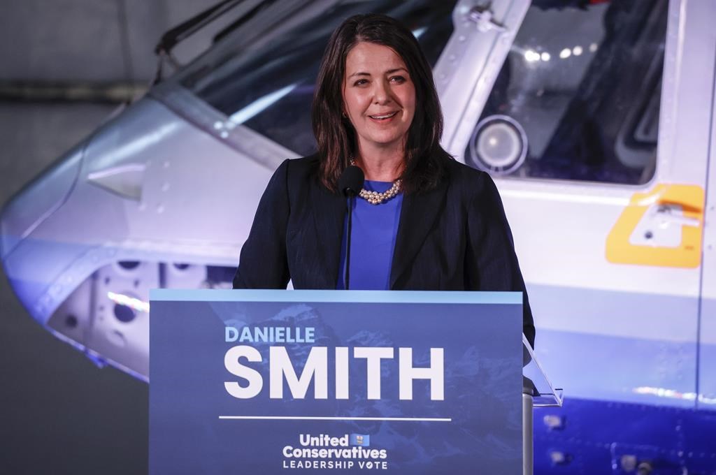 Alberta: Kenney traite une idée de Smith pour plus de souveraineté de cinglée