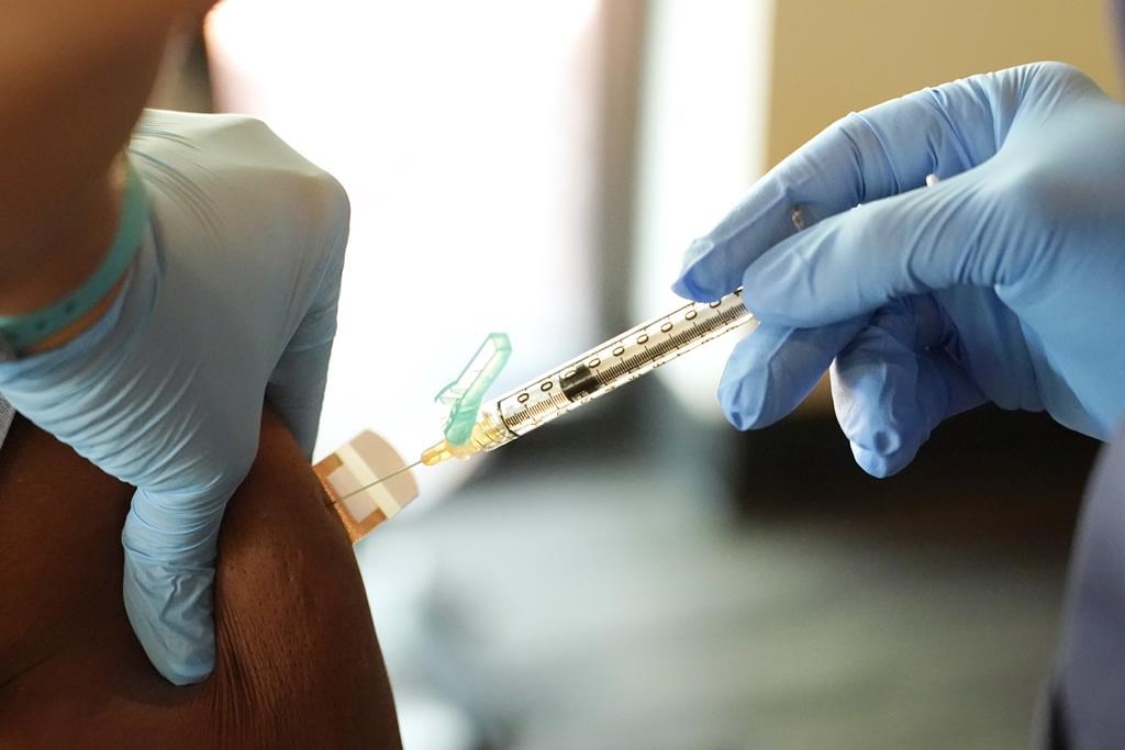 COVID-19: légère hausse des hospitalisations et 26 nouveaux décès
