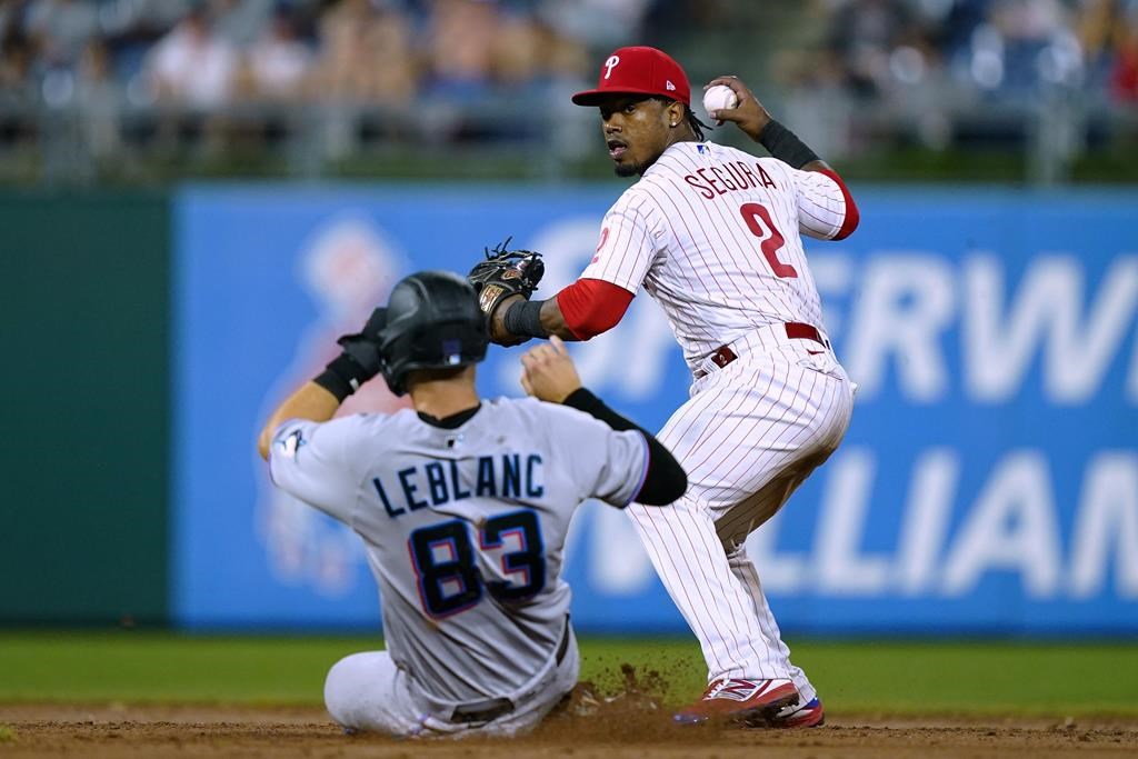 Un autre beau match pour le Québécois Charles Leblanc, des Marlins