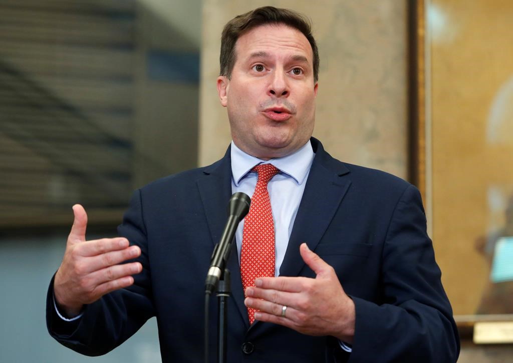Tout est sur la table pour assurer la sécurité des élus, dit le ministre Mendicino