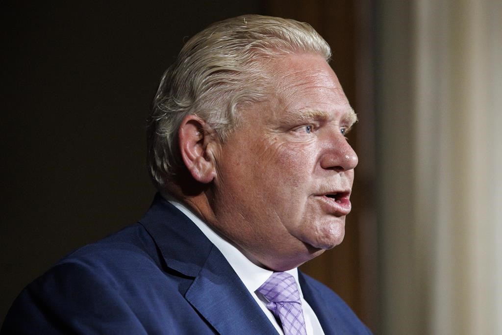 Pénuries en santé: Ford ne s'engage pas à abroger la loi qui plafonne les salaires