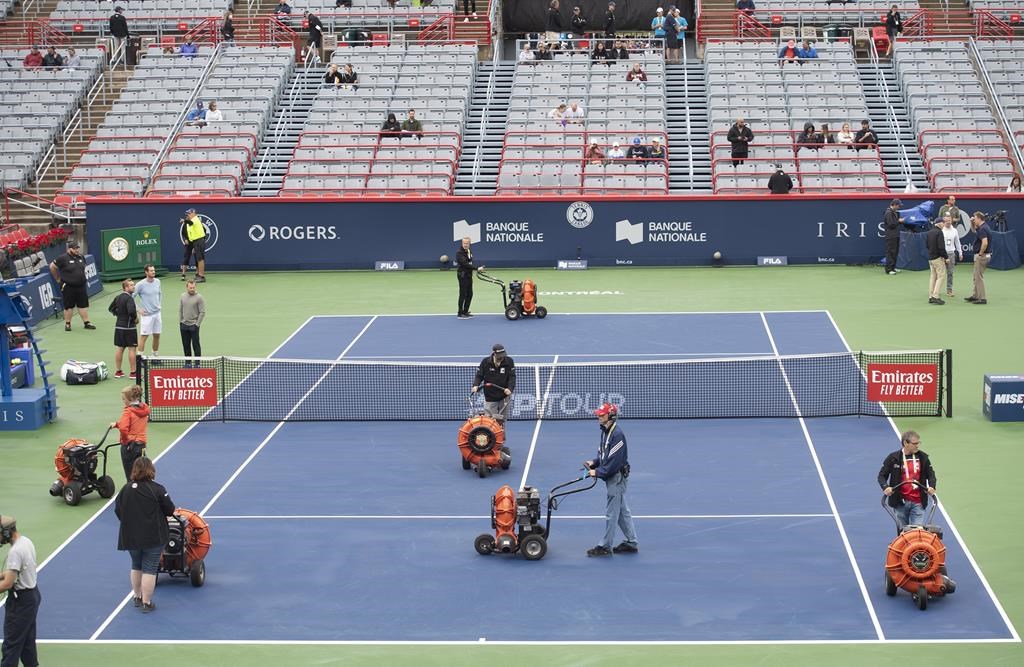 Les caprices de la météo retardent les matchs à l'Omnium Banque Nationale