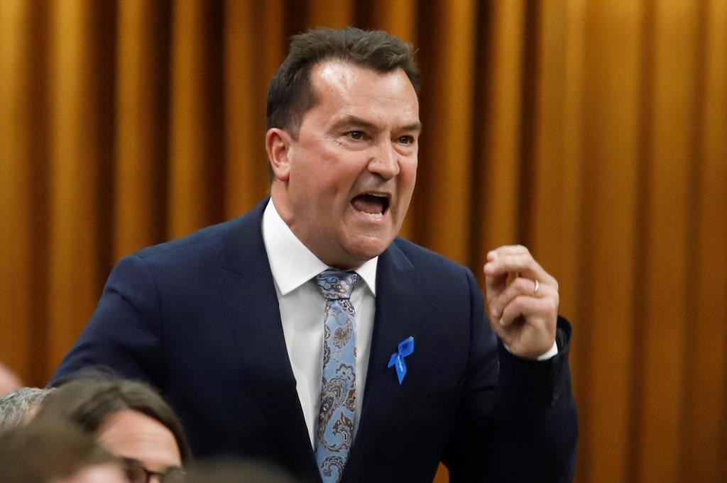 Sommet sur les transferts en santé: Ottawa n'a «plus d'excuse», dit le Bloc