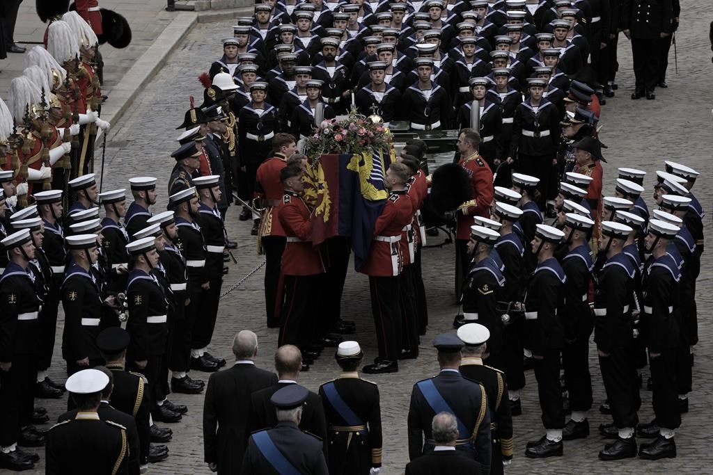 Le Royaume-Uni et le monde rendent un dernier hommage à la reine Élisabeth II