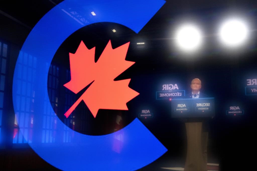 Les conservateurs couronneront un chef samedi soir