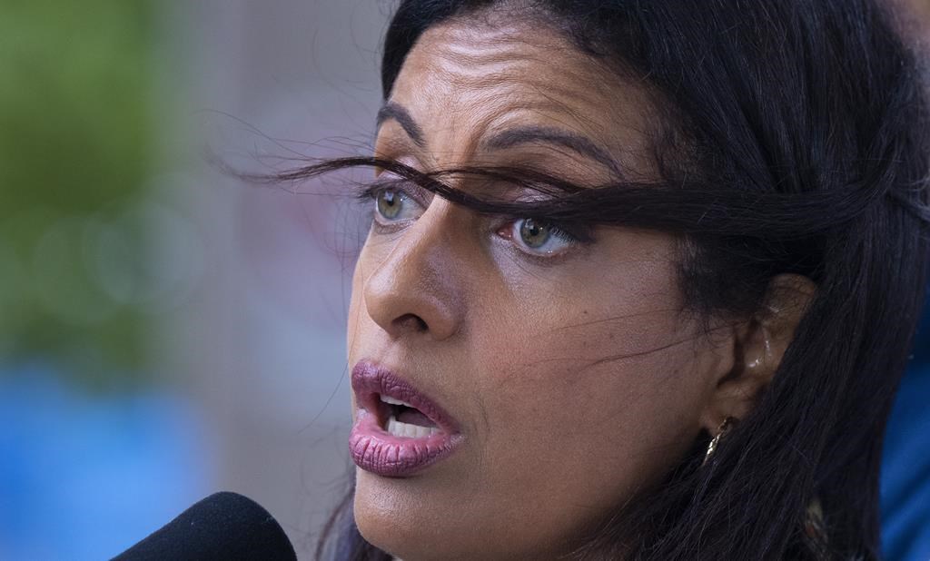 Jour 24 de la campagne: Anglade lance un appel à tous les opposants à Legault