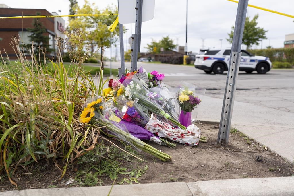 Le bilan des décès s'élève à trois dans les fusillades de Toronto et de Hamilton