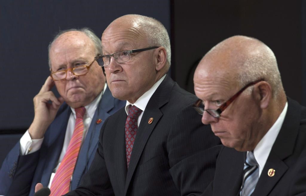 Le sénateur Dagenais, déjà sorti du caucus, quitte le parti à cause de Poilievre