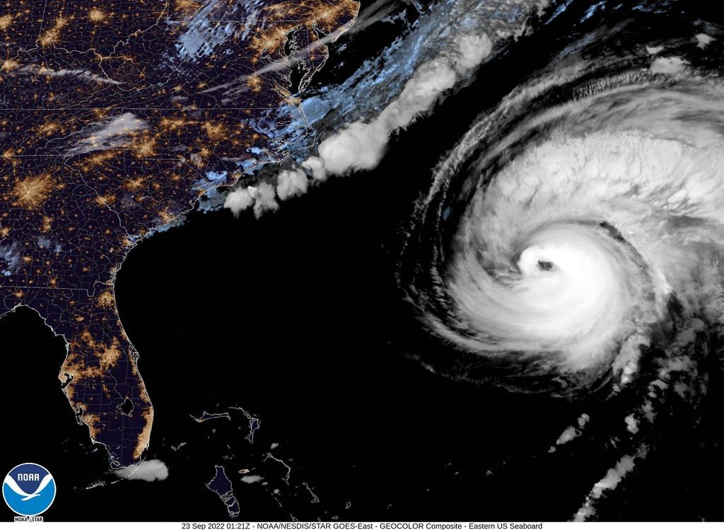 La tournée électorale de plusieurs chefs mise sur pause en raison de l'ouragan Fiona