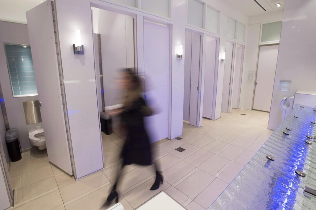 Les autorités fédérales ne peuvent pas interdire les lingettes jetables