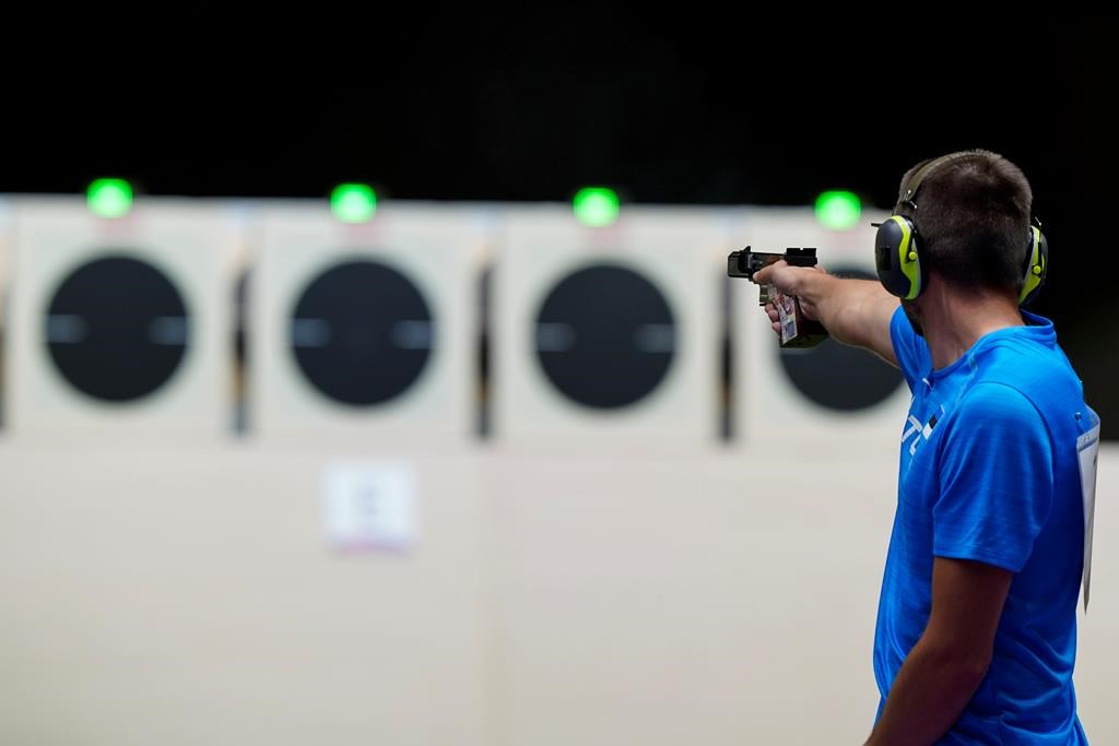 Des groupes cherchent à élargir l'exemption de gel des armes de poing d'Ottawa
