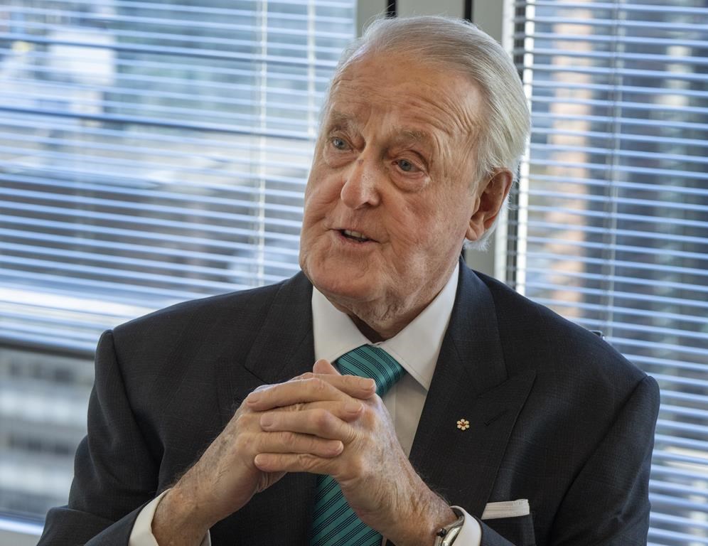 Mulroney veut voir l'Université Laval former des leaders sur la scène internationale