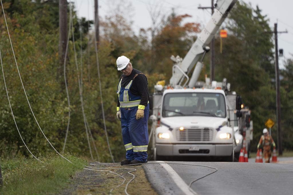 Certaines régions de la Nouvelle-Écosse ne retrouveront pas le courant avant dimanche