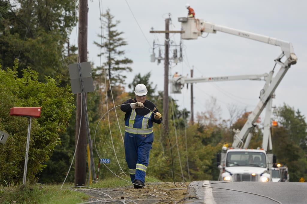 Rebrancher tous les clients au réseau électrique est complexe en Nouvelle-Écosse