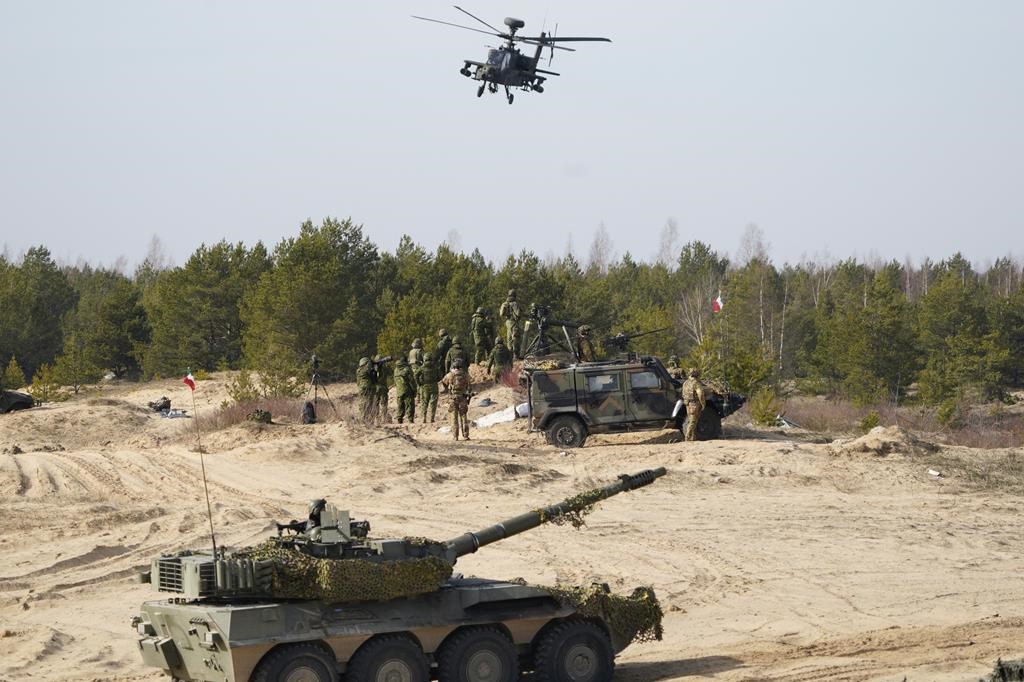 Le Canada discute à Bruxelles du renforcement du groupement tactique en Lettonie