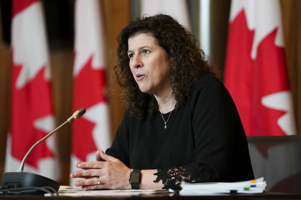 Ottawa ne sait pas si ses initiatives pour réduire l'itinérance portent fruit