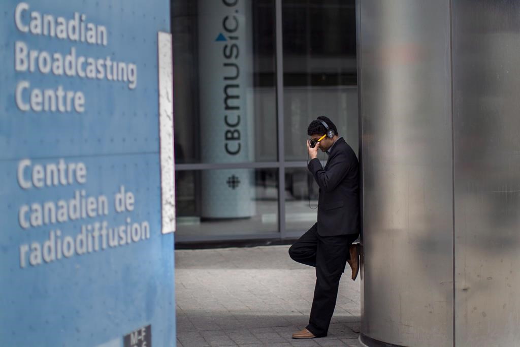 La confiance des Canadiens dans les médias traditionnels diminue selon un sondage