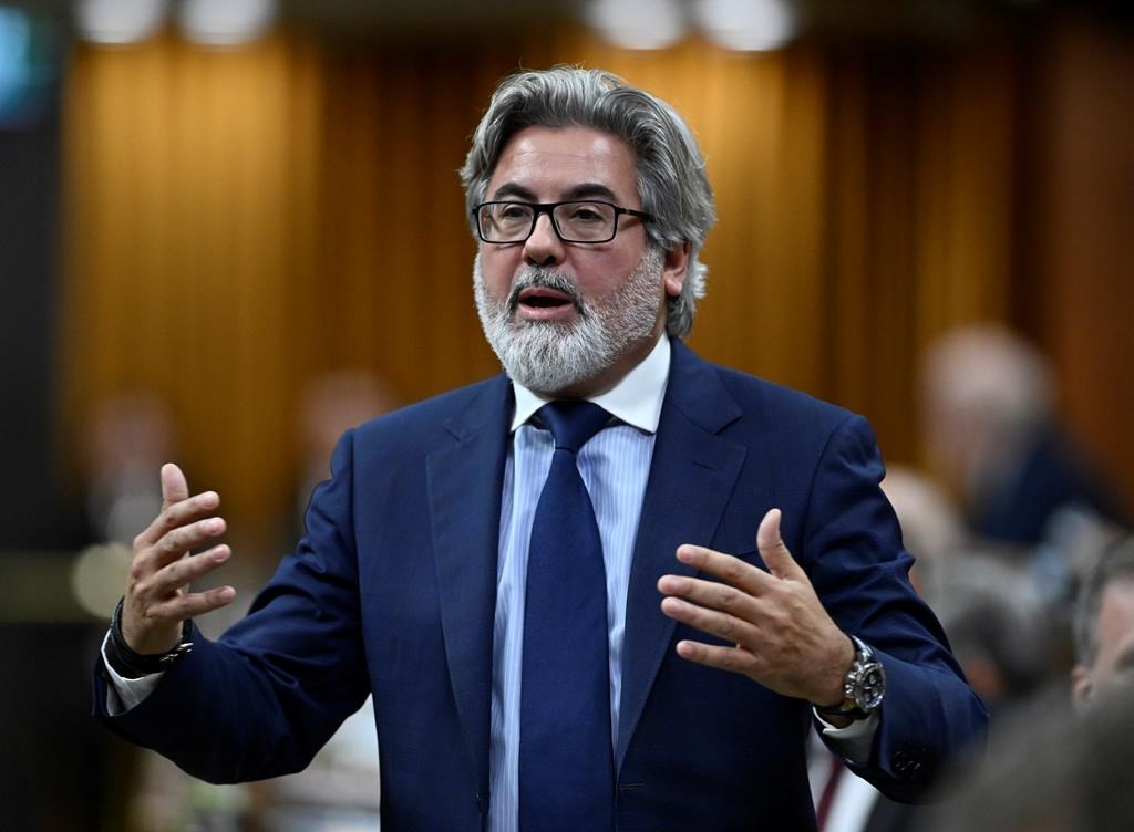 Immigration: Pablo Rodriguez ne veut pas «présumer» du prochain seuil au Québec