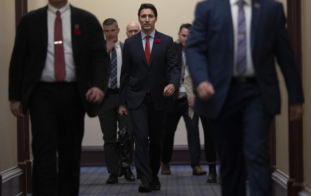 Justin Trudeau et des ministres viendront témoigner à la commission Rouleau