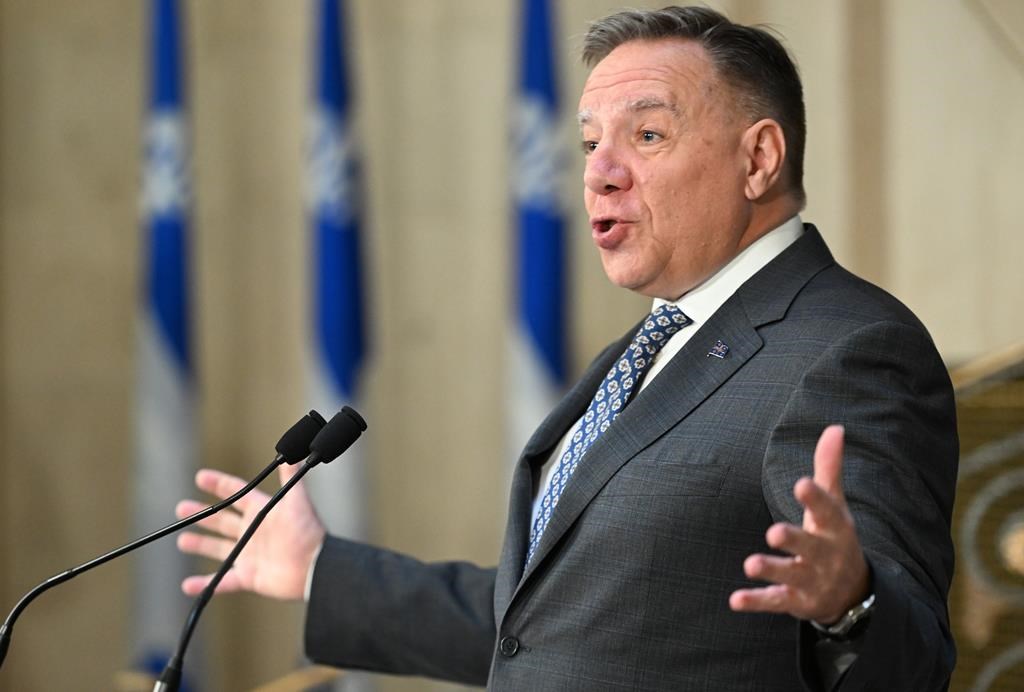 «M. Trudeau pense qu'il est meilleur que Christian Dubé», dit Legault
