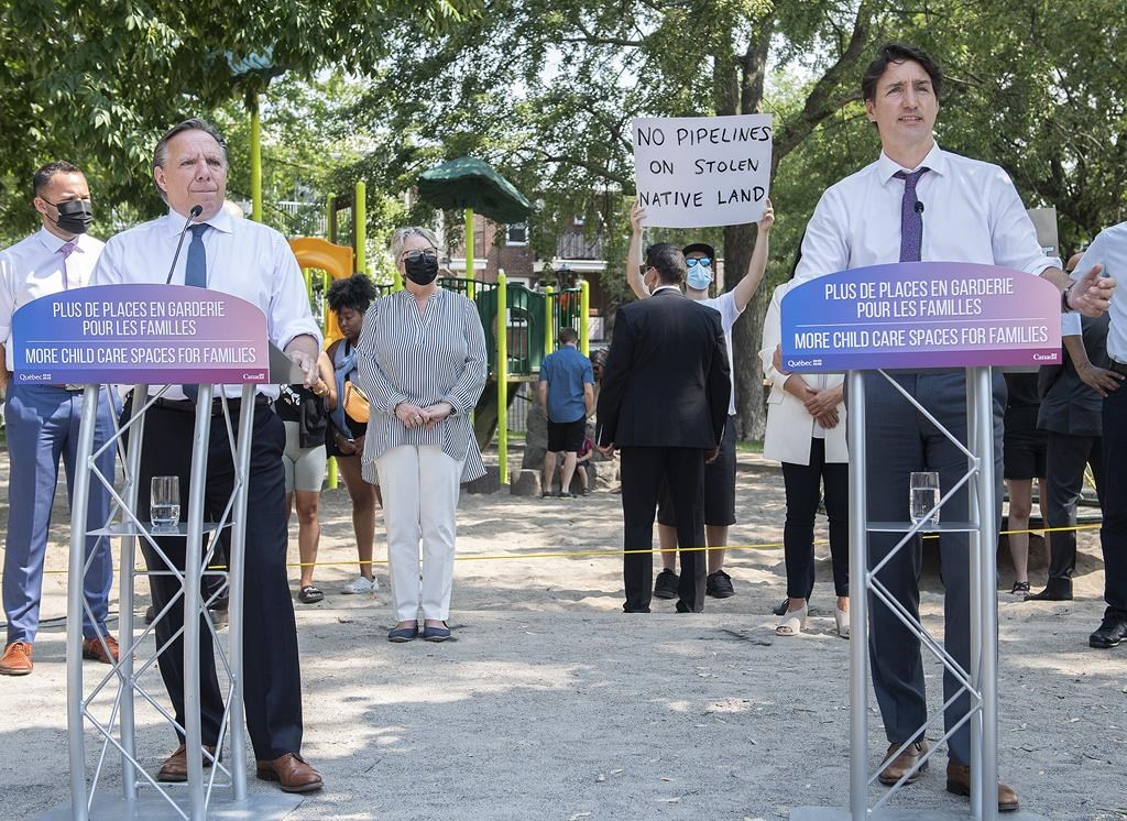 À Djerba, Legault veut aborder la question des transferts en santé avec Trudeau