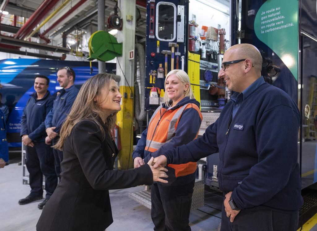 Élections aux É-U: pas de changement pour le Canada ni face à l'Ukraine, dit Freeland