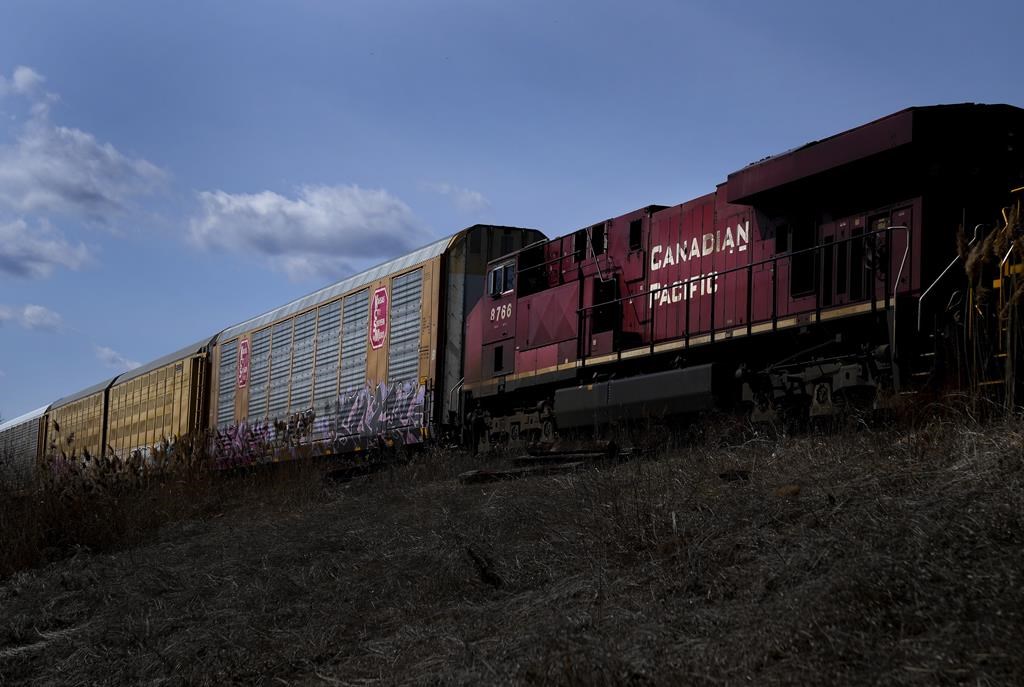 Un train du Canadien Pacifique déraille dans le sud de l'Alberta