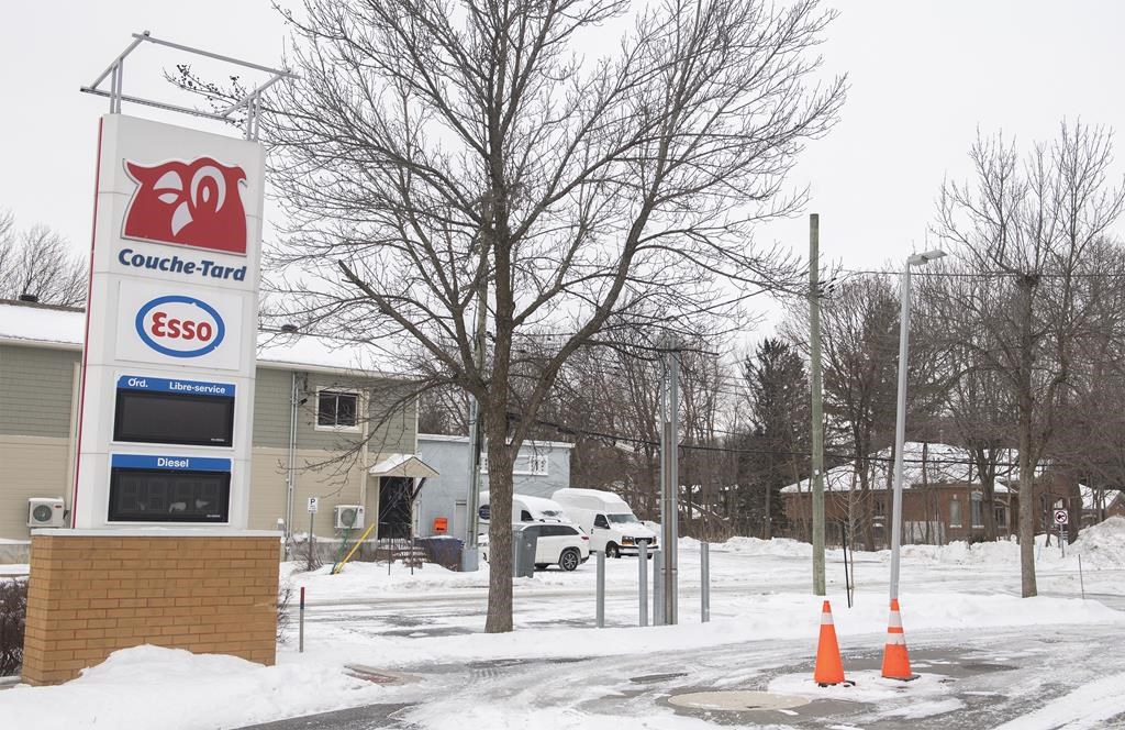 Environ 6000 clients d'Hydro sont privés d'électricité, une semaine après la tempête